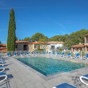 https://club-belambra-les-chenes-verts.fr-provencehotel.com