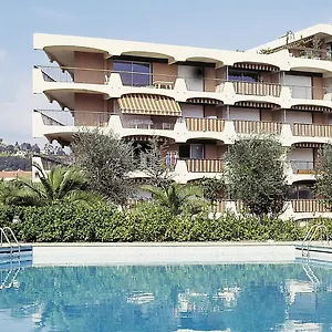 https://lagrange-vacances-les-trois-rivieres.fr-provencehotel.com