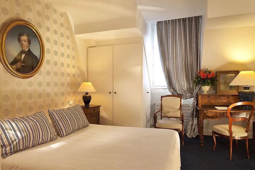 Hotel Des Saints Peres - Esprit De France París 4*,  Francia