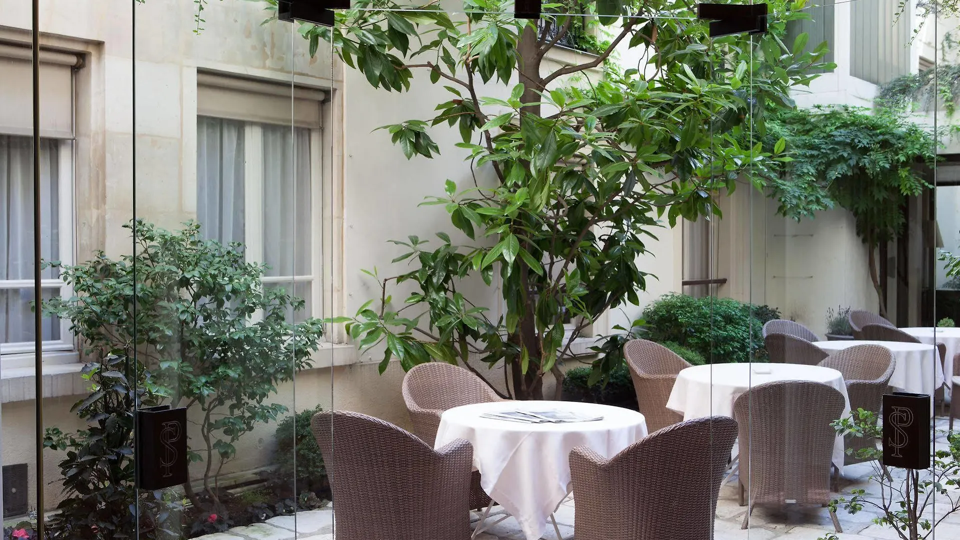 Hotel Des Saints Peres - Esprit De France París 4*,  Francia